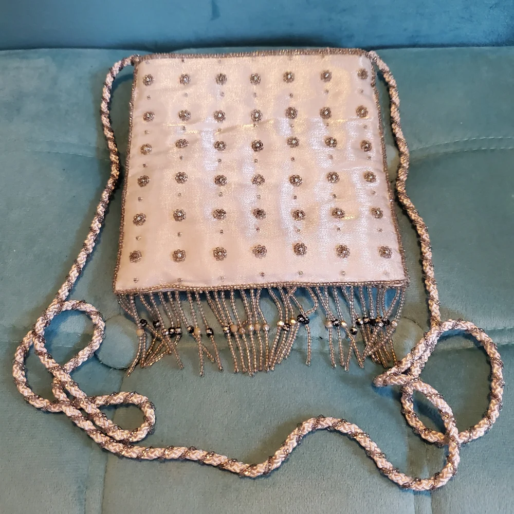 Vtg - La Regale - Silver White - Satin - Beaded Fringe Purse